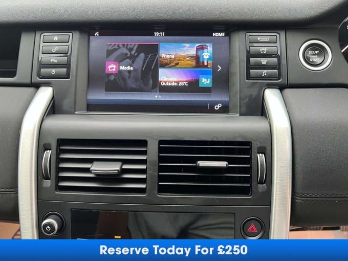 2025 Land Rover Discovery Sport