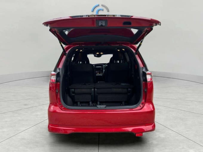 2025 Toyota Estima