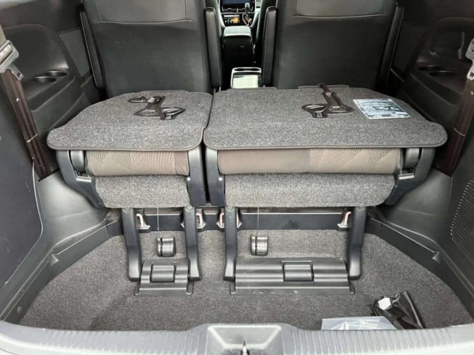 2025 Toyota Estima