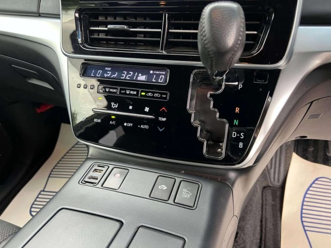 2025 Toyota Estima