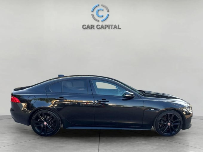2025 Jaguar Xe