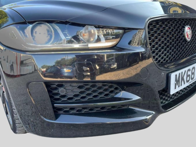2025 Jaguar Xe