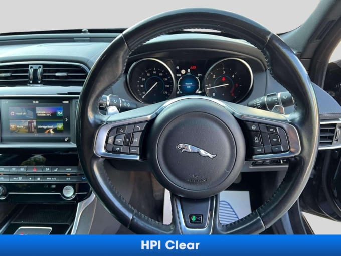 2025 Jaguar Xe