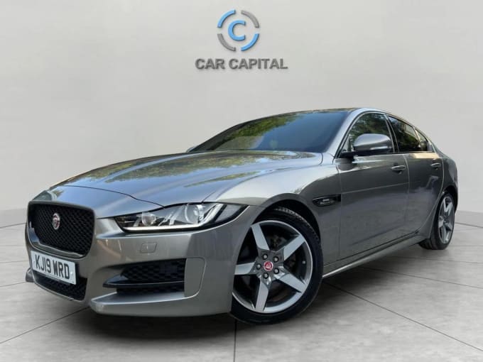 2025 Jaguar Xe