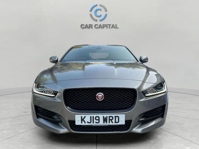 2025 Jaguar Xe