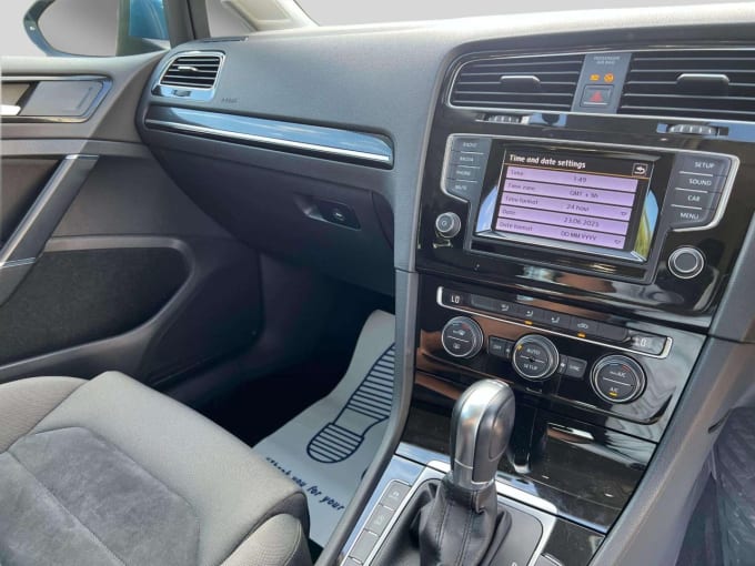 2025 Volkswagen Golf