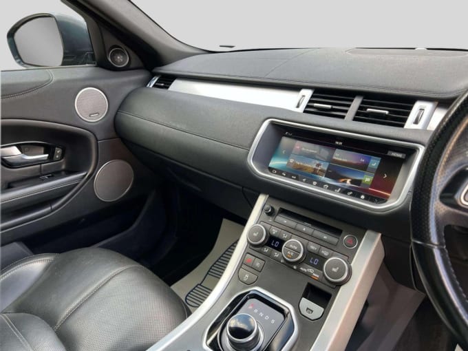 2025 Land Rover Range Rover Evoque