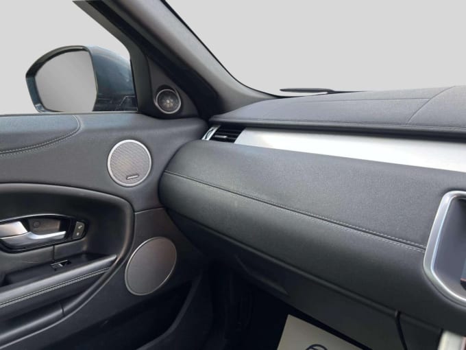 2025 Land Rover Range Rover Evoque