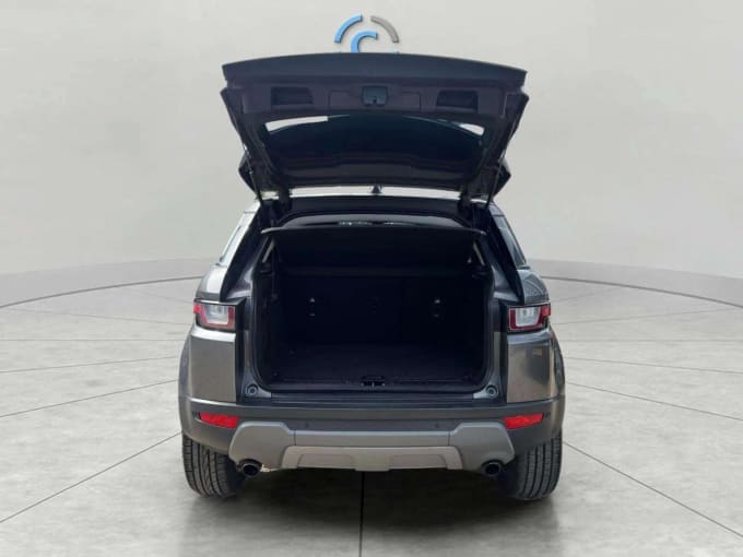2025 Land Rover Range Rover Evoque