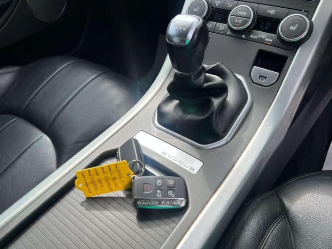2025 Land Rover Range Rover Evoque