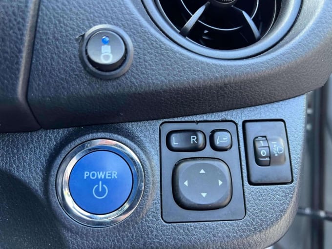 2025 Toyota Yaris