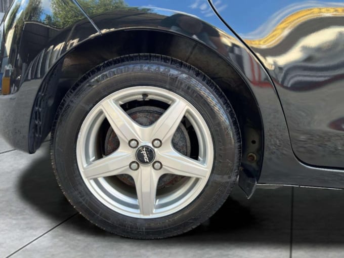 2025 Toyota Yaris