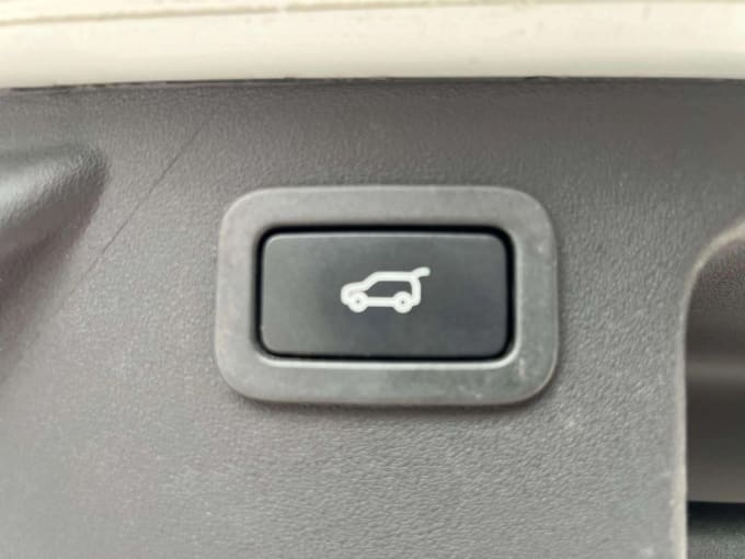2025 Land Rover Discovery Sport