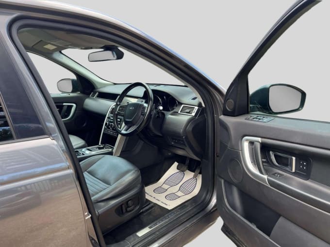 2025 Land Rover Discovery Sport
