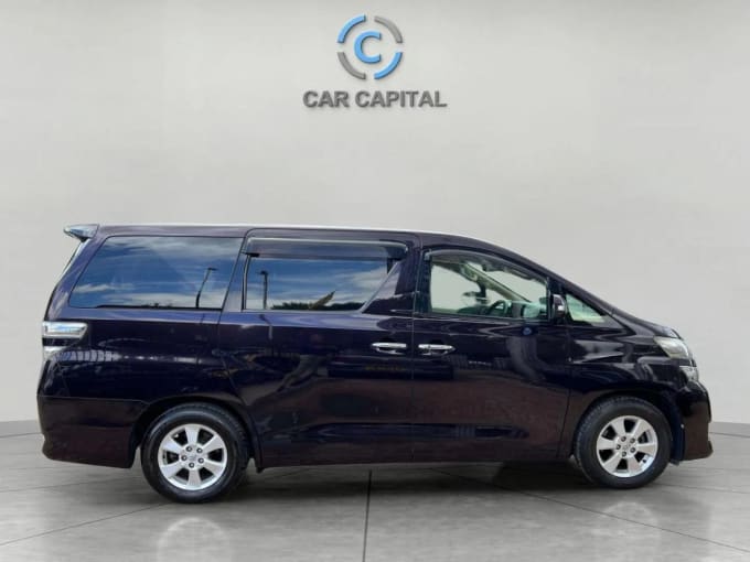 2025 Toyota Vellfire