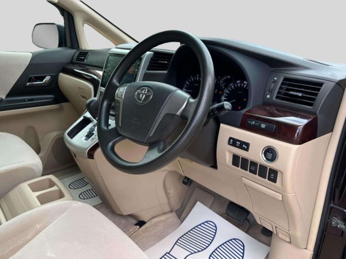 2025 Toyota Vellfire