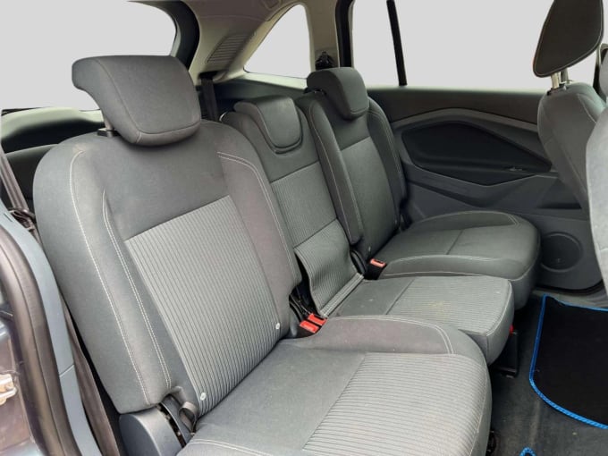 2025 Ford Grand C-max