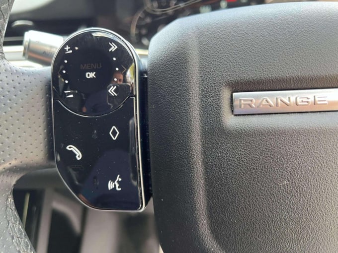2025 Land Rover Range Rover Evoque
