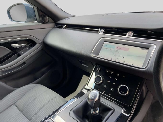 2025 Land Rover Range Rover Evoque