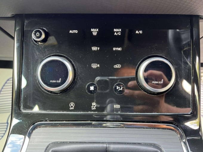 2025 Land Rover Range Rover Evoque