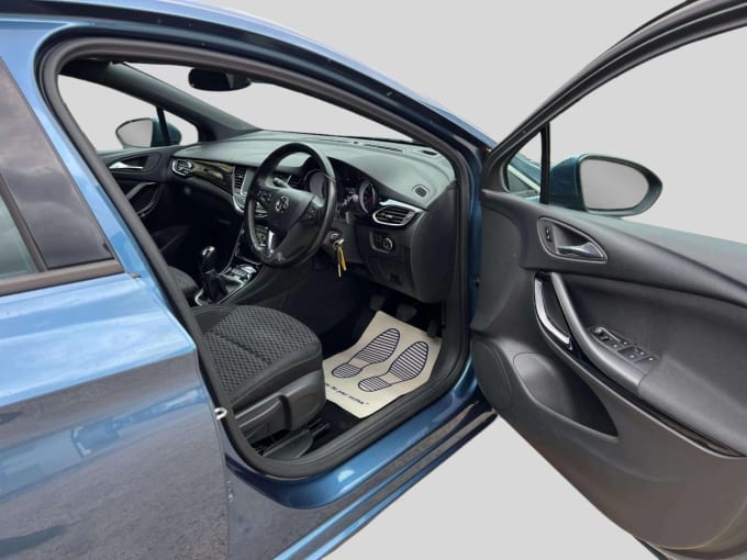2025 Vauxhall Astra