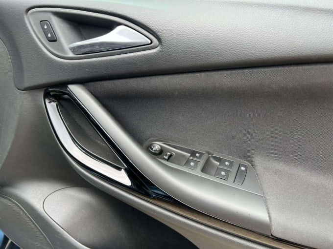 2025 Vauxhall Astra