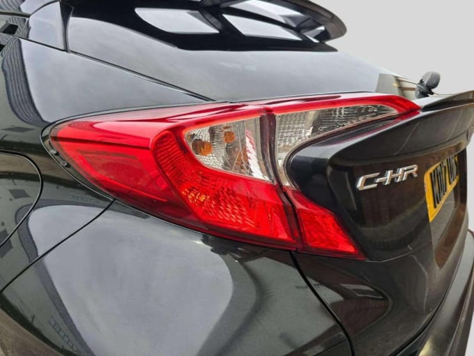2025 Toyota C-hr