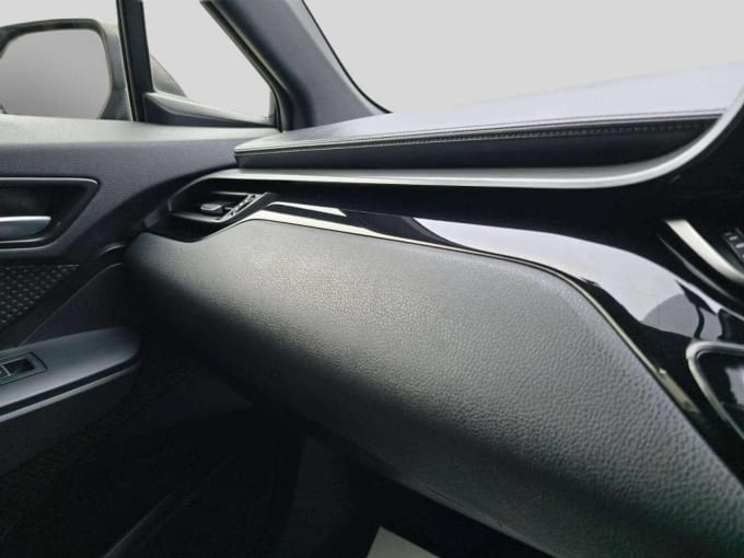 2025 Toyota C-hr