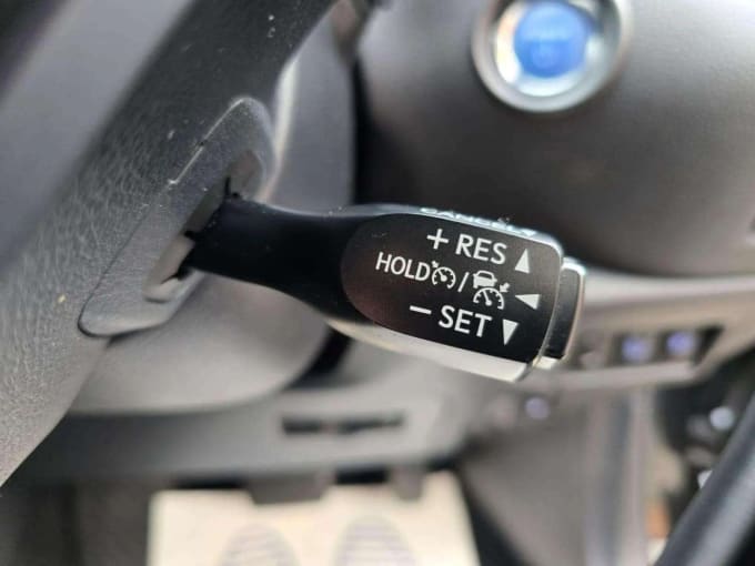 2025 Toyota C-hr