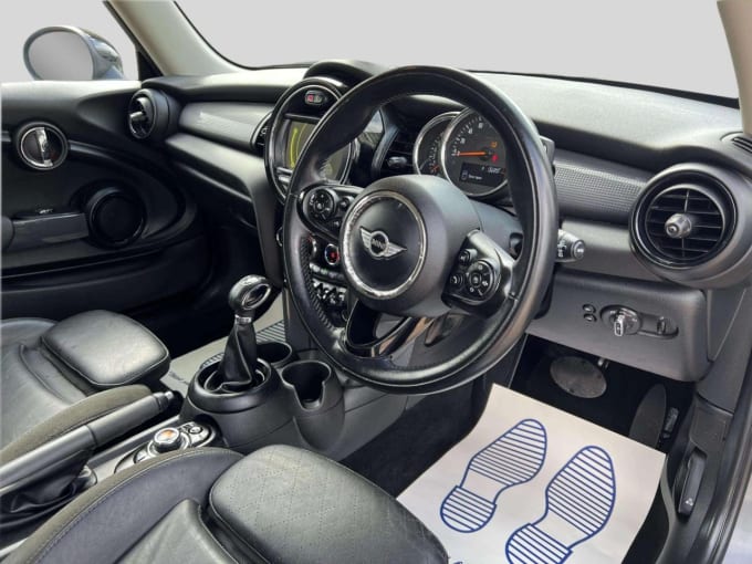 2025 Mini Hatch