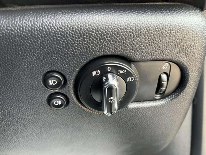 2025 Mini Hatch