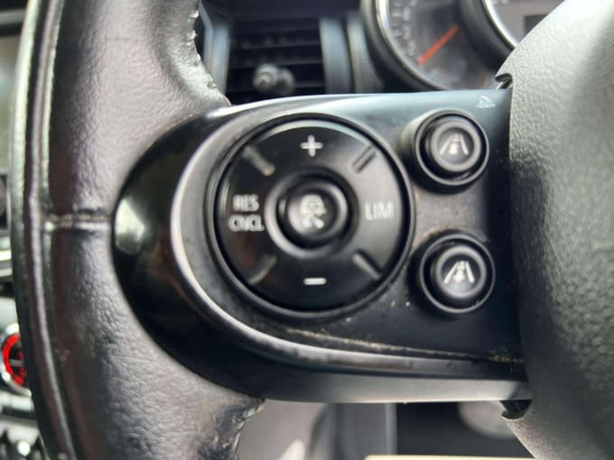 2025 Mini Hatch