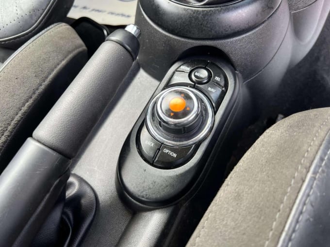 2025 Mini Hatch