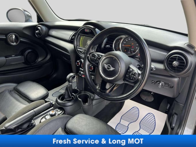 2025 Mini Hatch