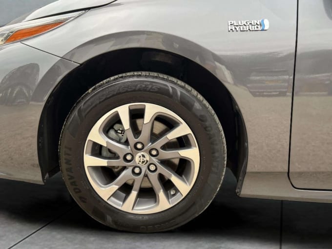 2025 Toyota Prius