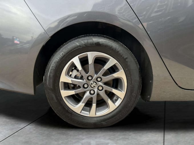 2025 Toyota Prius