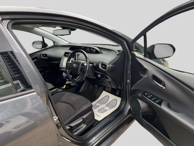 2025 Toyota Prius