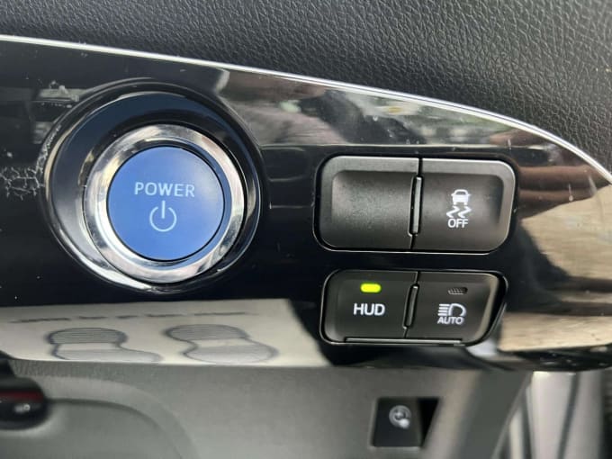 2025 Toyota Prius