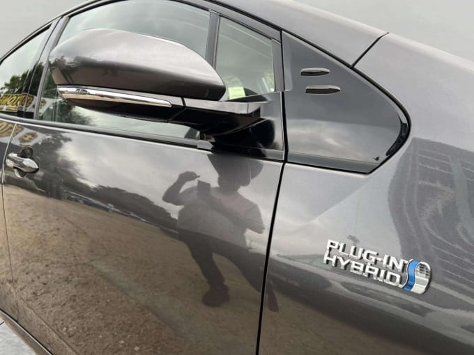 2025 Toyota Prius
