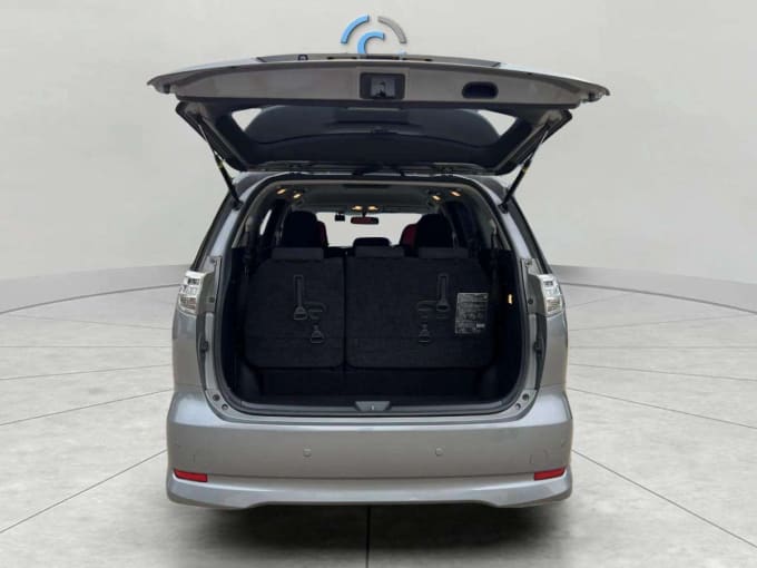 2025 Toyota Estima