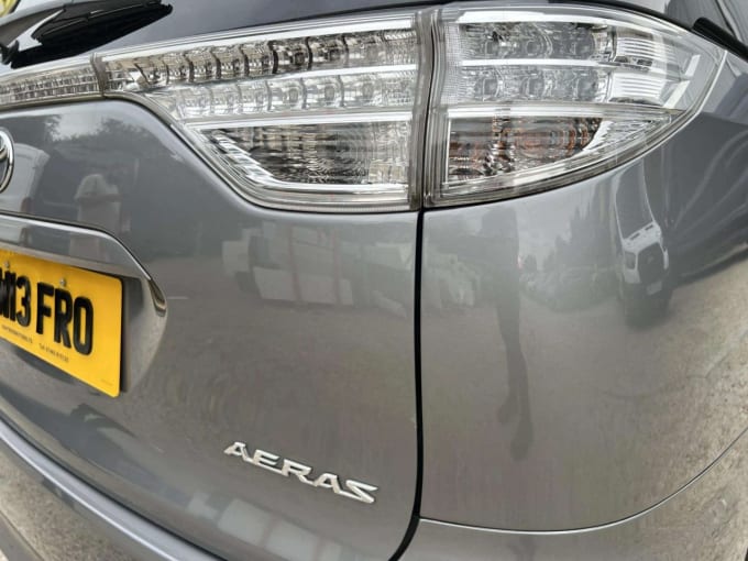 2025 Toyota Estima