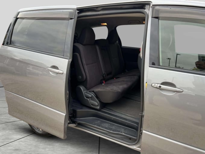 2025 Toyota Estima