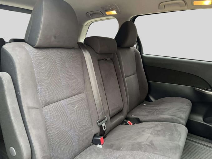 2025 Toyota Estima