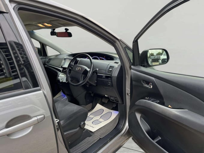 2025 Toyota Estima