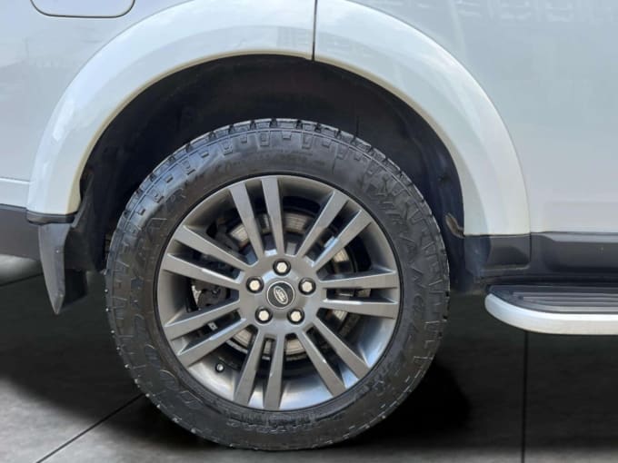 2025 Land Rover Discovery 4