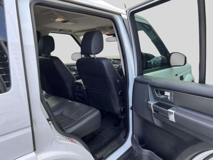 2025 Land Rover Discovery 4