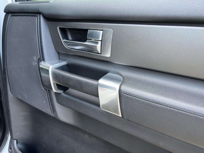 2025 Land Rover Discovery 4