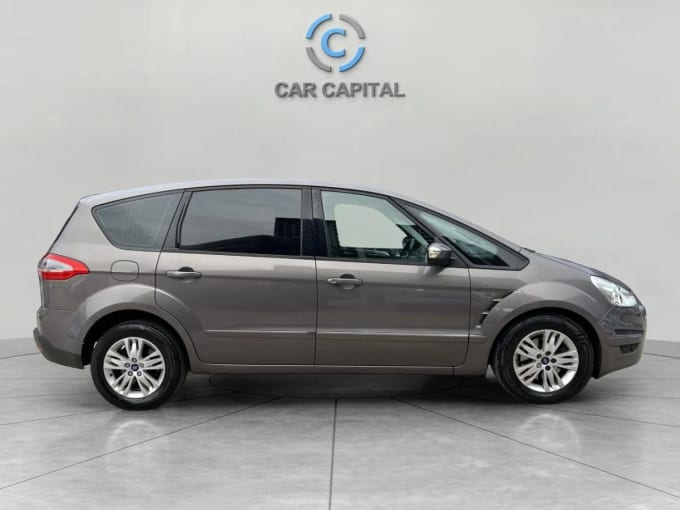 2025 Ford S-max