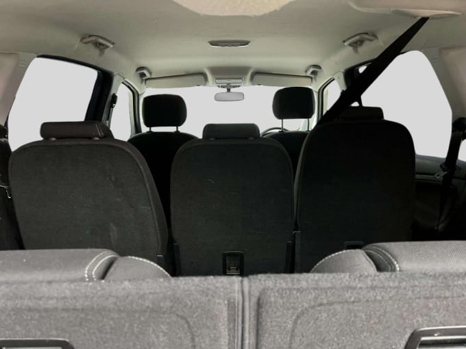 2025 Ford S-max