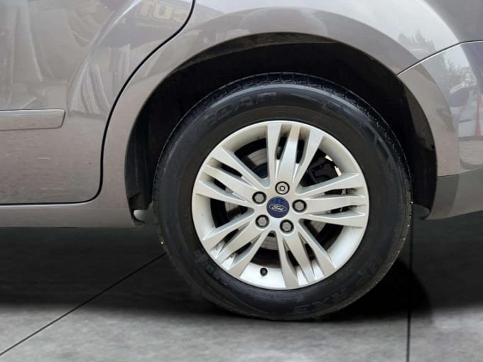 2025 Ford S-max